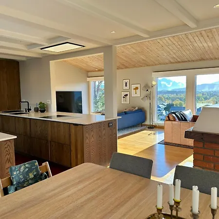 Holiday home Hilltop Panorama View Retreat Alesund